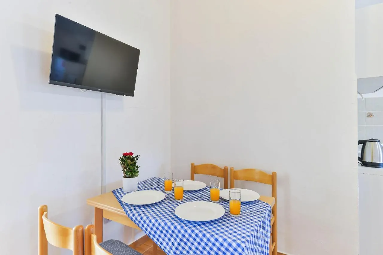 Apartments Adria Turanj