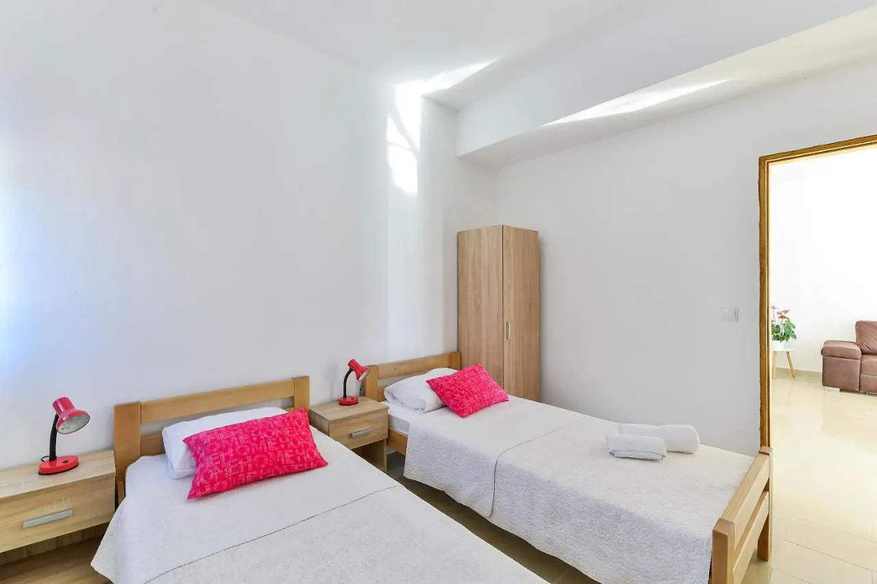 Apartments Adria Turanj Chorwacja